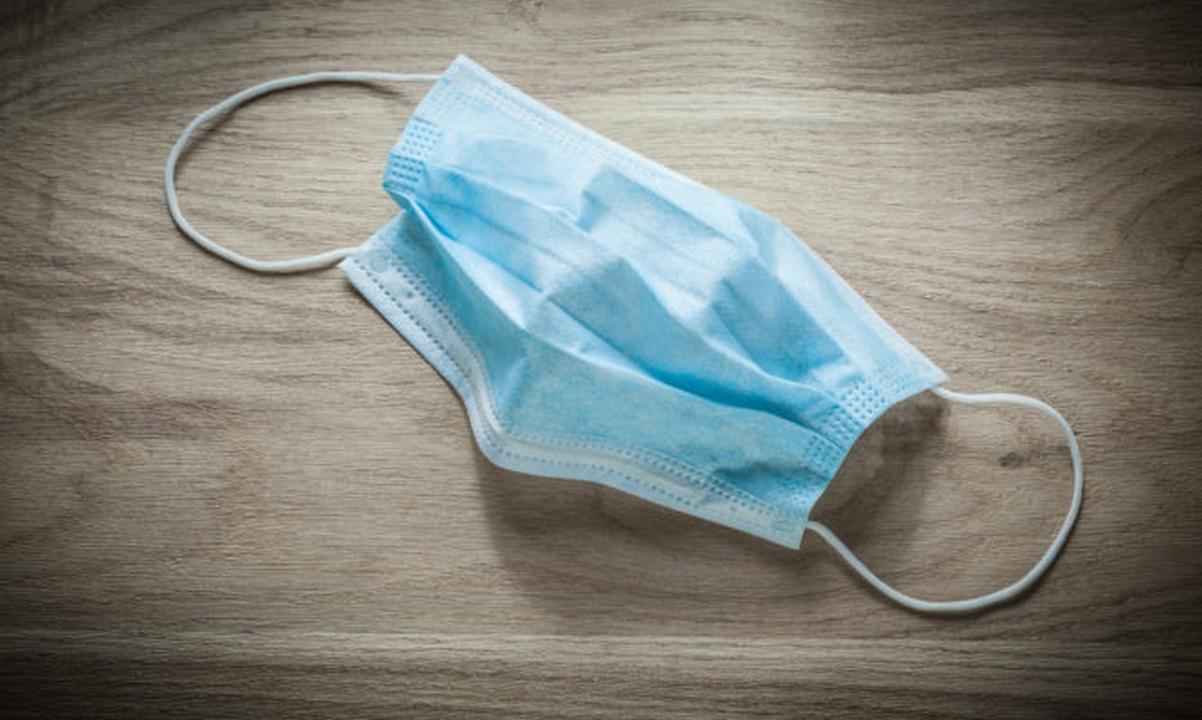 Ιταλίδα καλείται να επιστρέψει αποζημίωση 200.000 ευρώ για τον θάνατο του συζύγου της από κορωνοϊό