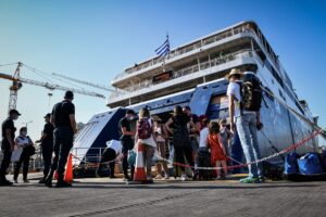Ανάσα για τους επιβάτες η συγκράτηση των τιμών στους ναύλους
