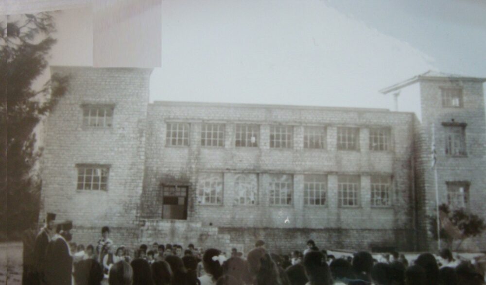 Σαν σήμερα 19.09.1943 : Η εκτέλεση των 9 στο σχολείο Βούλγαρη στην Παραμυθιά Θεσπρωτίας