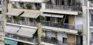 Όλα τα προγράμματα του υπ. Κοινωνικής Συνοχής και Οικογένειας για την αντιμετώπιση της στεγαστικής κρίσης