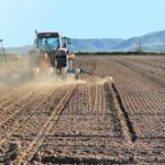 Αγρότες και νέοι γεωργοί: Πρόγραμμα 53 εκατ. ευρώ για δωρεάν συμβουλευτικές υπηρεσίες
