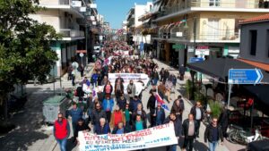 Μεγάλη απεργιακή συγκέντρωση έγινε σήμερα, 28 Φλεβάρη, στην Πρέβεζα (φωτογραφίες -βίντεο)