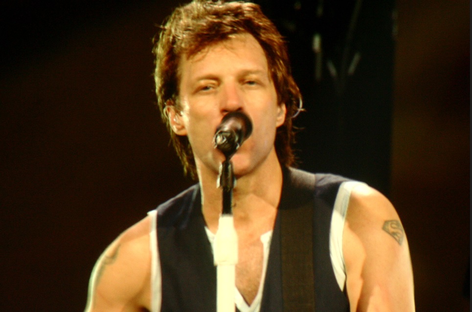 Jon Bon Jovi: Ο θρύλος του ροκ (video)