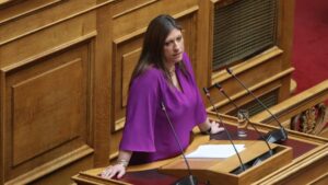 «Φίμωση» που λαμβάνει χώρα καθεστωτικά μέσα στη Βουλή κατήγγειλε η Ζ. Κωνσταντοπούλου