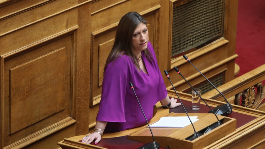 Ζωή Κωνσταντοπούλου: Άλλες δύο Επίκαιρες Ερωτήσεις στον Πρωθυπουργό για τις Γυναικοκτονίες και το Κράτος Δικαίου