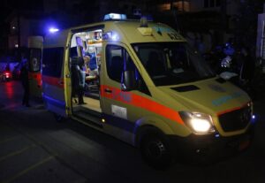 Τροχαίο στη γέφυρα Καλογήρου: Tρεις απεγκλωβισμοί μετά από μετωπική σύγκρουση