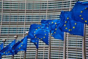Η ΕΕ δίνει 422 εκατ. ευρώ για ανάπτυξη υποδομών εναλλακτικών καυσίμων
