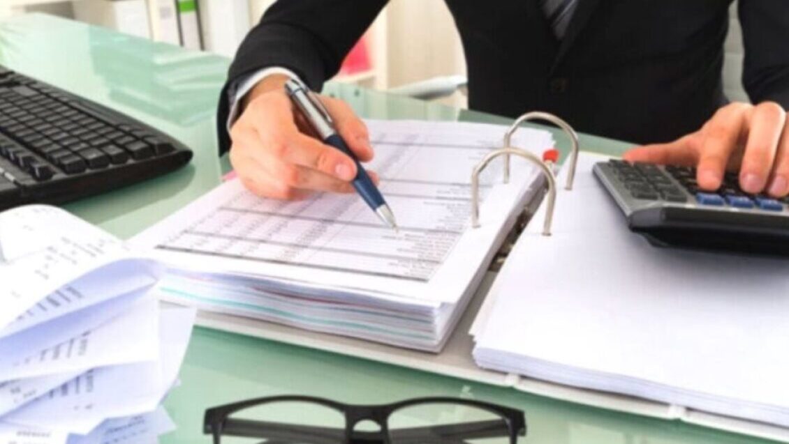 Κράτος και φορολογούμενοι χρωστούν από 3,7 δισ. ευρώ ο ένας στον άλλον