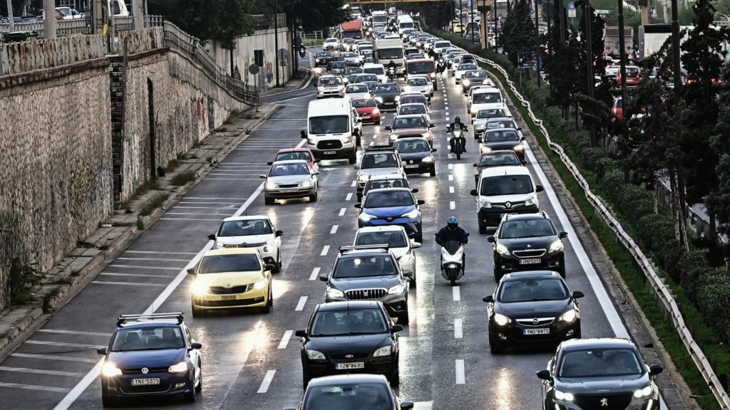Πώς θα κινηθούμε με ασφάλεια και αναίμακτα στους αυτοκινητόδρομους