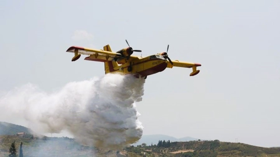 Η Κομισιόν χρηματοδοτεί την αγορά 12 πυροσβεστικών αεροπλάνων