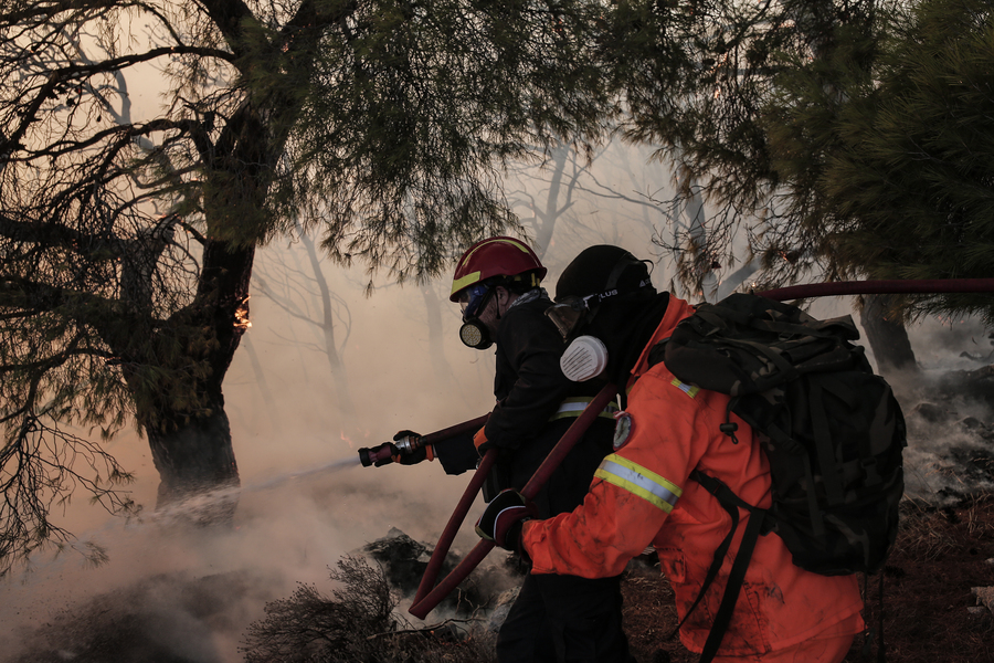 Πυρκαγιά στο Λασίθι: Μόνο διάσπαρτους καπνούς αντιμετωπίζει πλέον η Πυροσβεστική – Σε ετοιμότητα επιπέδου 4 όλες οι δυνάμεις Πολιτικής Προστασίας σε διάφορες περιοχές της Επικράτειας