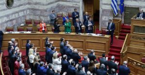 Ανασχηματισμός προ των πυλών: Χατζηδάκης στο Μαξίμου, Κυρανάκης στο Μεταφορών, επιστροφή Παπασταύρου – Ποιοι μένουν αμετακίνητοι και ποιοι αποχωρούν