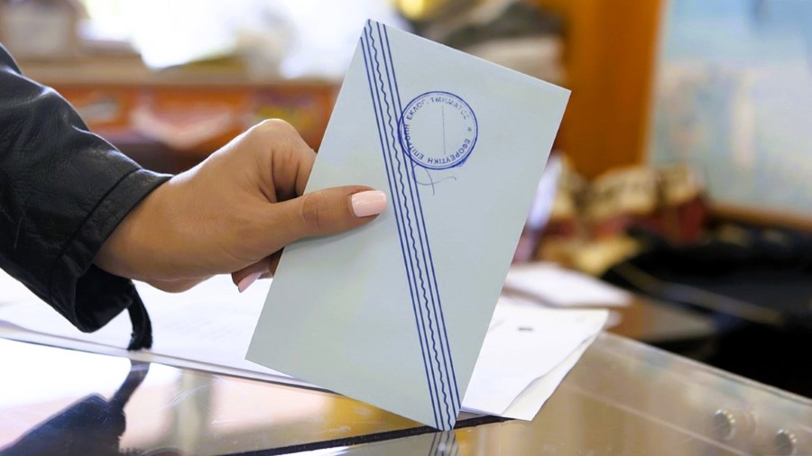 Προβάδισμα της ΝΔ με 32,3% σε δημοσκόπηση της Metron Analysis – Δεύτερος ο ΣΥΡΙΖΑ, πτώση καταγράφει το ΠΑΣΟΚ στην εκτίμηση ψήφου