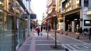 Καλοκαιρινό ωράριο λειτουργίας των καταστημάτων στα Ιωάννινα