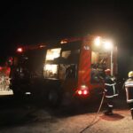 Κόνιτσα: Άλλα 10 πυροσβεστικά οχήματα στη μάχη με τις φλόγες στην Τραπεζίτσα