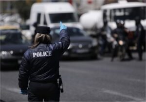 Οδηγός σε μία ημέρα μάζεψε 21.140 ευρώ σε κλήσεις