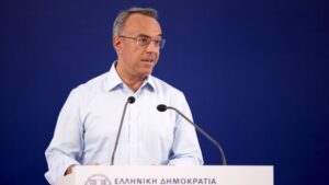 Κατασκευαστικές κατά Σταϊκούρα: Τα δίνει όλα στους τέσσερις μεγάλους για τα έργα της Θεσσαλίας