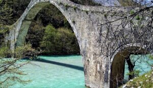Η Ειδική Σύμβουλος Τουρισμού Περιφέρειας Ηπείρου Αρετή Στασινού, μίλησε στην «Κοινωνία Ώρα MEGA» για τις ομορφιές της Ηπείρου