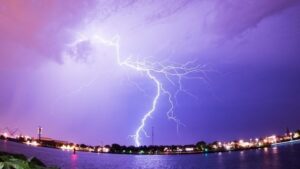 Καταιγίδες, χαλαζοπτώσεις και κεραυνοί μέχρι και το Σάββατο