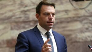 Κασσελάκης: Ζητεί την παραίτηση Σβίγκου μετά τη διαρροή του “πόθεν έσχες” του στην ΕΦΣΥΝ