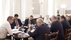 Τα προβλήματα των Δήμων παρουσίασε στον Πρωθυπουργό η ΚΕΔΕ