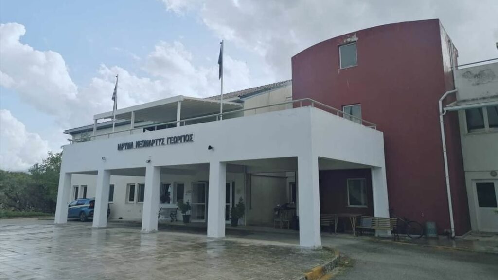 Επισκέψεις Τσίμαρη σε Άσυλο Ανιάτων και ΕΛΕΠΑΠ – Στο επίκεντρο υποχρηματοδότηση και ελλείψεις προσωπικού