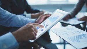 ΙΜΕ ΓΣΕΒΕΕ: Το σωρευτικό βάρος των επιβαρύνσεων στις μικρές επιχειρήσεις δημιουργεί σημαντικά εμπόδια ανάπτυξης και βιωσιμότητας