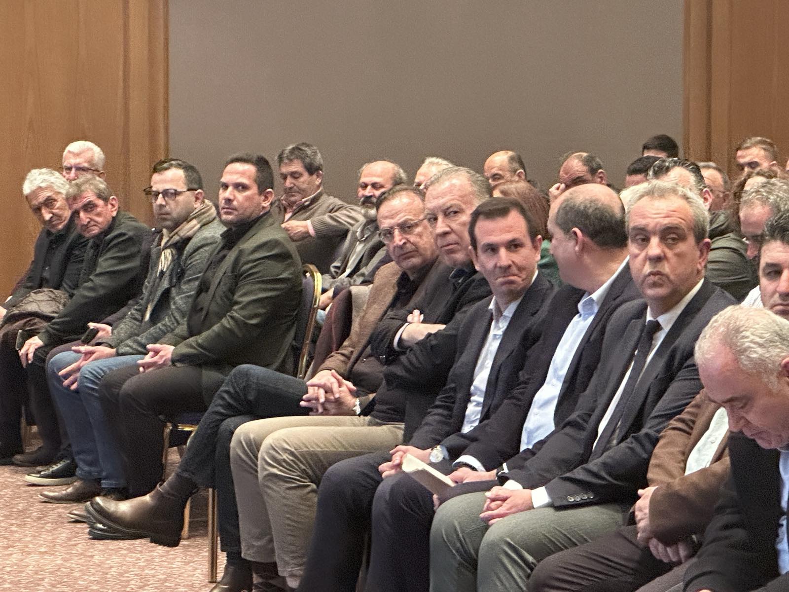 ΠΑΣΟΚ Ιωαννίνων: Εκδήλωση με τα βέλη... στραμμένα στην κυβέρνηση