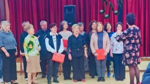 Κοπή πίτας υπό τους ήχους ρεμπέτικου για τον πολιτιστικό σύλλογο Καλλιθέα