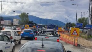Μποτιλιάρισμα και ουρές στον υπό κατασκευή κόμβο στο Πανηπειρωτικό στα Ιωάννινα- Κάτι δεν γίνεται σωστά
