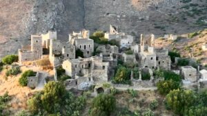 Βάθεια: Η πυργοπολιτεία που σε ταξιδεύει στο παρελθόν (βίντεο)