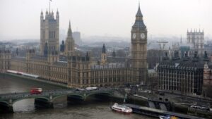 Βρετανία: Έρχονται αλλαγές στη χορήγηση βίζας – Ποια είναι τα σχέδια του Στάρμερ