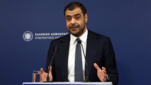 ΟΠΕΚΕΠΕ: O Παύλος Μαρινάκης καλύπτει πλήρως τον Αδωνη Γεωργιάδη για το «αποφασίζουμε και διατάζουμε»