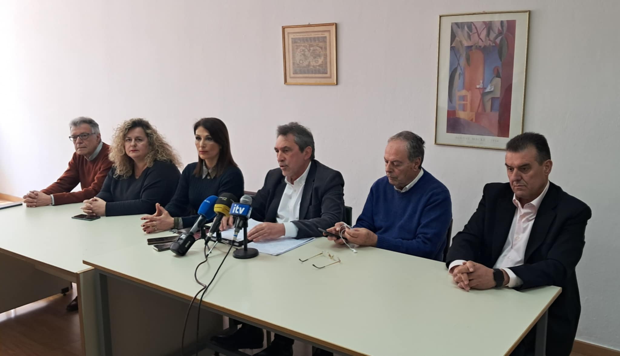 Γιάννενα Νέα Εποχή: Κριτική για μεγάλο δακτύλιο και πρόγραμμα 55+