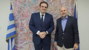Τι είπαν στη συνάντησή τους ο Υπ. Οικονομικών και ο πρόεδρος του ΤΕΕ