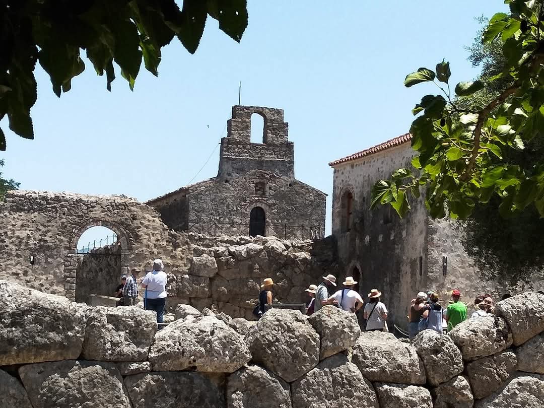 Σε Νεκρομαντείο και Δωδώνη γυρίσματα ιστορικού ντοκιμαντέρ μεγάλου διαδικτυακού καναλιού