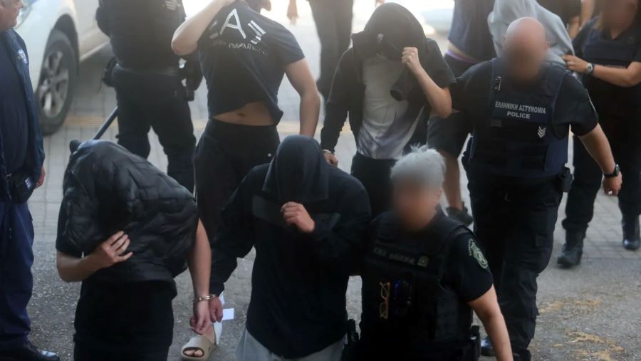 Ελεύθεροι με περιοριστικούς όρους οι 13 ανήλικοι της «Εθνικιστικής Νεολαίας Θεσσαλονίκης»