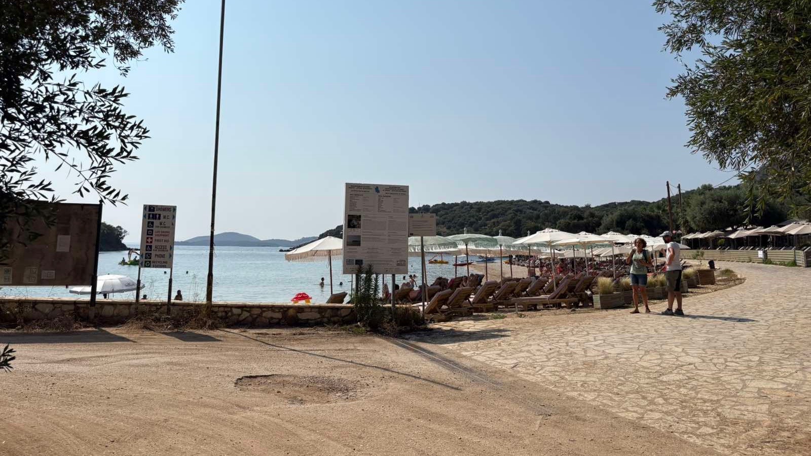 Παραλία Αγία Παρασκευή – Σύβοτα: Ανάγκη για Άμεση παρέμβαση, λακκούβες και τρύπιοι κάδοι