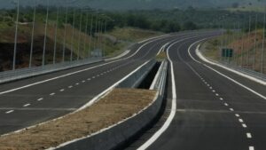 Τροχαίο στην Εγνατία Οδό με πιθανό εγκλωβισμό ατόμων