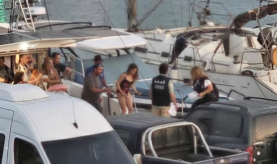Πρόστιμα ύψους 14.140 ευρώ από ελέγχους σε ημερόπλοια της Σαντορίνης – Επιχείρηση «Κρουαζιέρα θα σε πάω» της ΑΑΔΕ (βίντεο)