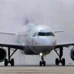 Αεροπορικά ταξίδια: Μειωμένες πτήσεις και ακριβότερα εισιτήρια το καλοκαίρι