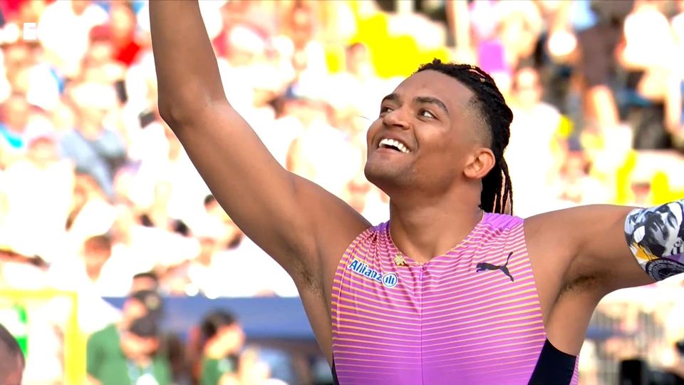 Εμμανουήλ Καραλής: Κορυφαίος αθλητής του 2025 στην ετήσια γιορτή του ΠΣΑΤ, ακολουθούν Αντετοκούνμπο και Ντούσκος