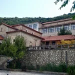 «Πιστρόφια» στην Ιερά Μονή Βελλάς με τη Νότα Καλτσούνη