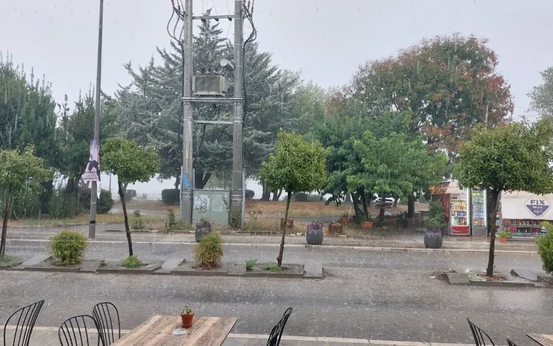 Ήπειρος: Βροχές και καταιγίδες με ισχυρά φαινόμενα (βίντεο)