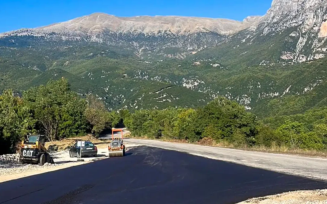 Τμηματική διακοπή κυκλοφορίας στη Βορείου Ηπείρου λόγω εργασιών ασφαλτόστρωσης