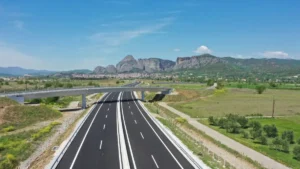 Αυτοκινητόδρομος Ε65: Σπάει το φράγμα του 80% η πρόοδος στο τμήμα Καλαμπάκα-Εγνατία