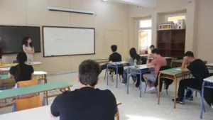 Αν. Μπατιστάτου: Μικρές αλλαγές στις ελάχιστες βάσεις εισαγωγής – Το στοίχημα είναι η επιλογή γονιών και φοιτητών