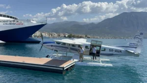 Καλαμάτα: Το πρώτο υδροπλάνο «άνοιξε φτερά» στον Μεσσηνιακό Κόλπο