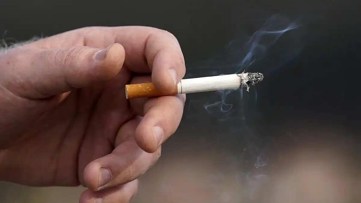 Η διακοπή του καπνίσματος συνδέεται με χαμηλότερο κίνδυνο άνοιας