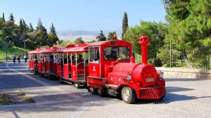 Ιωάννινα: Έρχεται τουριστικό τρενάκι στους δρόμους της παλιάς πόλης